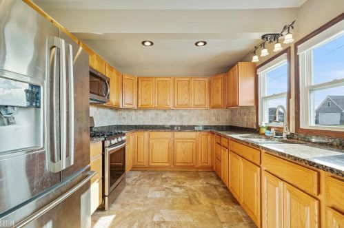 6334 Marina Dr, Algonac MI 48001-4212 exterior