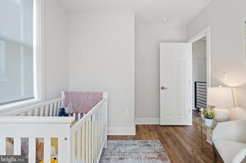 610 Roxboro Pl, Washington DC  20011-1254 exterior