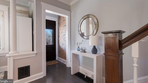 341 4 St, Media PA 19063-3042 exterior