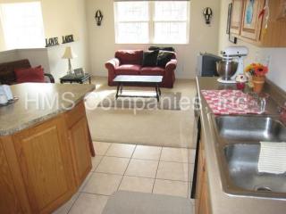 409 Kendall Ave, Kalamazoo MI  49006-5530 exterior