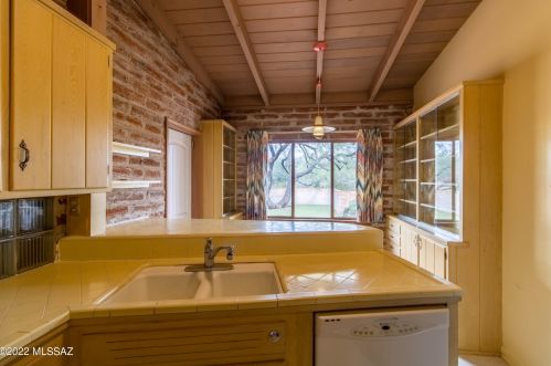 3380 Arroyo Chico, Tucson AZ  85716-5813 exterior