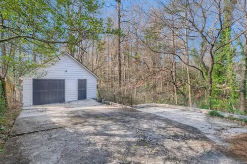 1776 Clifton Rd, Atlanta GA 30307-1252 exterior