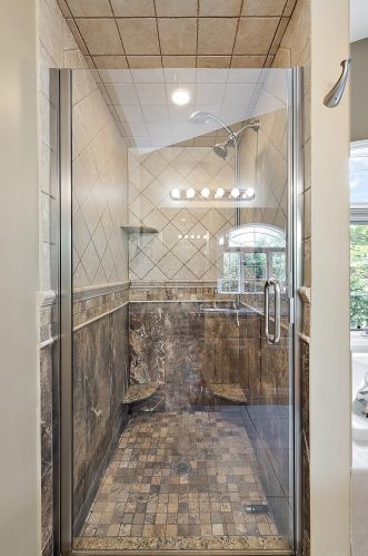 21192 Strawberry Hills Dr, Macomb Township MI 48044-2277 exterior