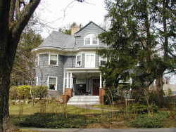 49 Fairfax St, Newton, MA 02465-2606