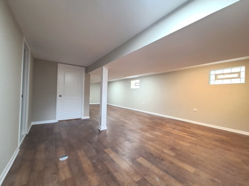 6217 Nagle Ave, Chicago IL  60638-4207 exterior