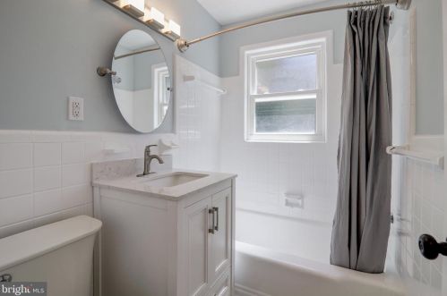 2331 Glendale Ter, Alexandria VA 22303-1907 exterior