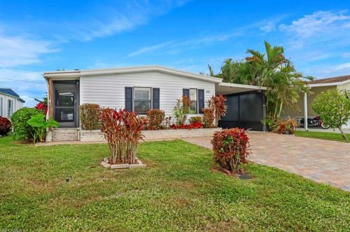 180 Cape Sable Dr, Naples, FL 34104-4117