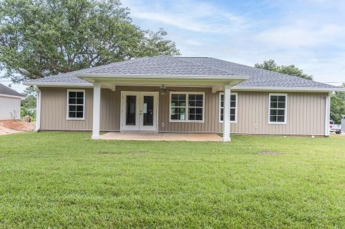 6917 Datura St, Milton FL 32570-3242 exterior