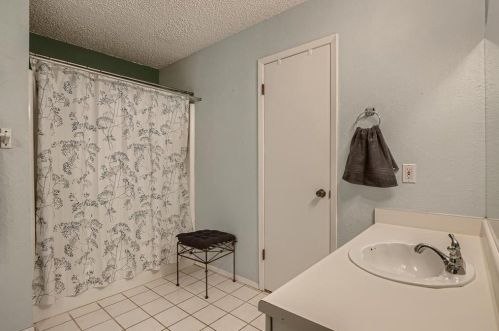 3111 Dominic Dr, Austin TX 78745-7462 exterior