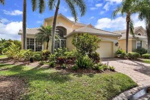 2020 Timarron Way, Naples FL 34109-3323 exterior