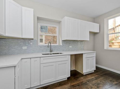 7650 Bishop St, Chicago IL 60620-4127 exterior