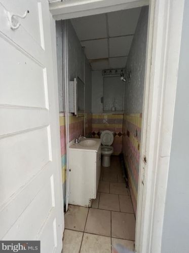 4261 Frankford Ave, Philadelphia PA 19136-2736 exterior