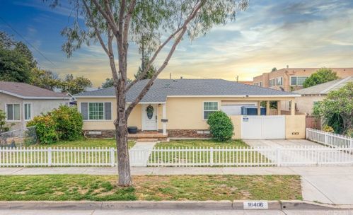 16406 Pimenta Ave, Bellflower, CA 90706-5142