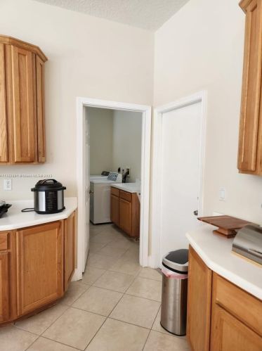 1426 Malaga Ave, Fort Pierce FL  34953-4725 exterior