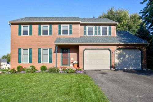 103 Woodcrest Dr, Lancaster, PA 17602-1376