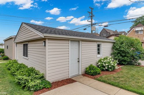 3337 Newcastle Ave, Chicago IL  60634-3752 exterior