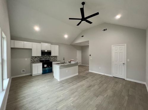 16866 Alderson, Montgomery TX  77316-2912 exterior