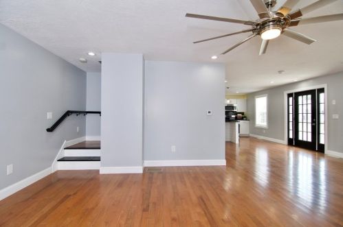 75 Rochford Cir, Springfield MA  01128-1024 exterior