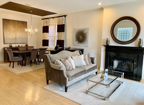 1454 Grace St, Chicago, IL 60613-2833