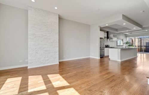 1728 Mozart St, Chicago, IL 60647-5110