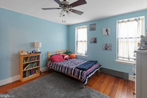 205 Carpenter St, Philadelphia PA 19146-2516 exterior