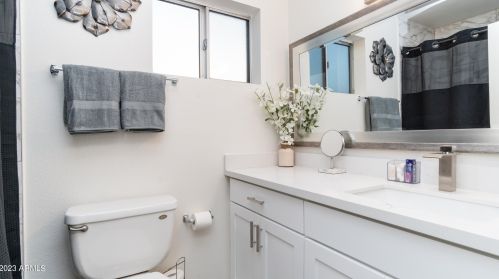 2840 Charleston Ave, Phoenix AZ 85032-9550 exterior