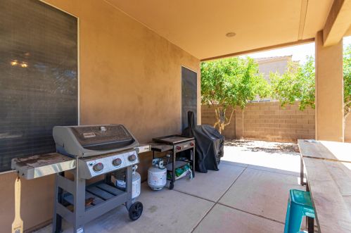 2181 Westchester Dr, Chandler AZ 85249-4687 exterior