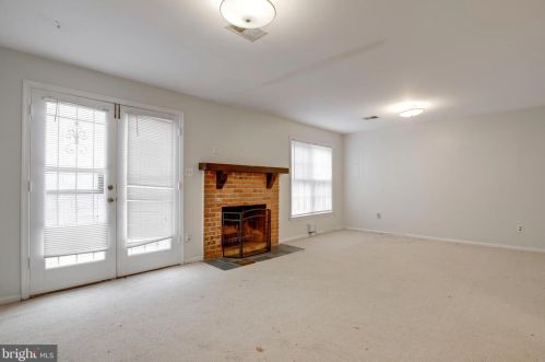 7 Grace Church Ct, Silver Spring MD  20910-2161 exterior