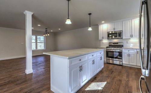 24 Albert Ave, Derby CT exterior