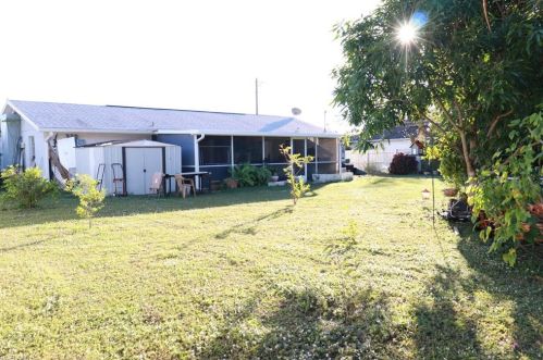 4633 31 Ave, Naples FL 34116-8225 exterior