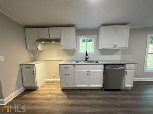 3235 Joe Parker Rd, Gainesville GA 30507-7995 exterior