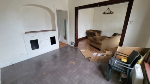 3267 20th St, Milwaukee, WI 53215-4441