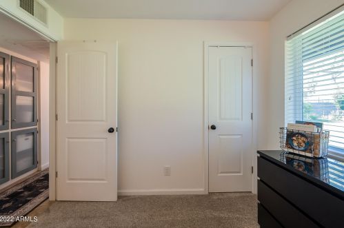 7708 17th Dr, Phoenix AZ  85021-7016 exterior