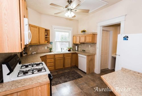 1302 Sherman St, Grand Rapids MI 49506-2613 exterior