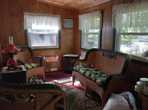 95 Cynthia Cir, Seabrook NH 03874-4491 exterior