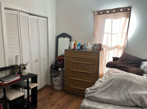 9 Couch St, Norwalk CT 06854-2025 exterior