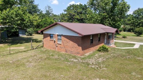 1737 County Hwy 183, Defuniak Springs FL 32433-4359 exterior