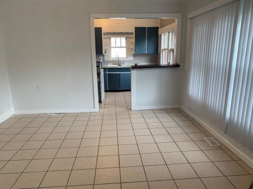 1880 Jarman St, Meskegon MI 49442-5735 exterior