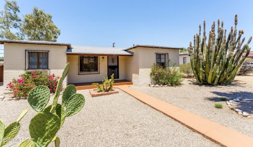 2913 Lester St, Tucson, AZ 85716-3043