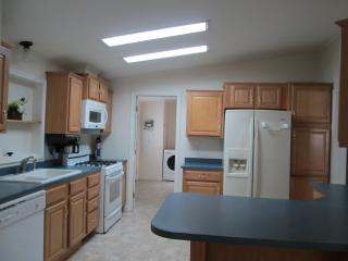 38 Vero Dr, Poughkeepsie NY  12603-6615 exterior