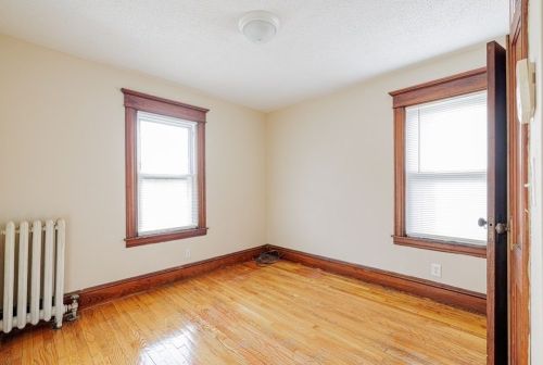 32 Monrovia St, Springfield MA 01104-3113 exterior