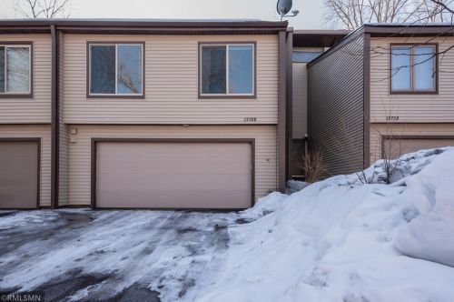 13728 Hemlock Ct, Saint Paul, MN 55124-9581