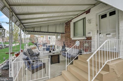 200 Stratford Rd, Manor PA 19036-1635 exterior