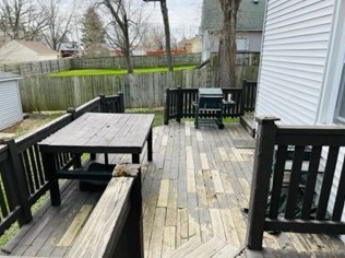 1258 Cora St, Joliet IL 60435-4319 exterior