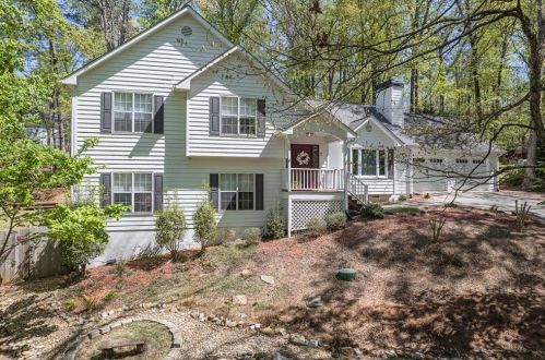 3114 Arrowhead Dr, Gainesville, GA 30506-1026