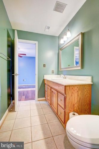 3300 Holland Clf Rd, Huntingtown MD 20639-9722 exterior