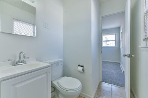 5242 82 Ct, Milwaukee WI 53218-2503 exterior