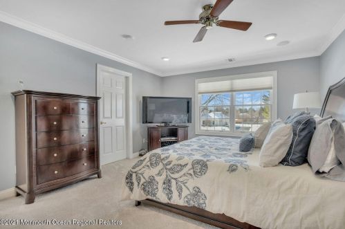 26 Brasch Blvd, Middletown NJ 07748-3161 exterior