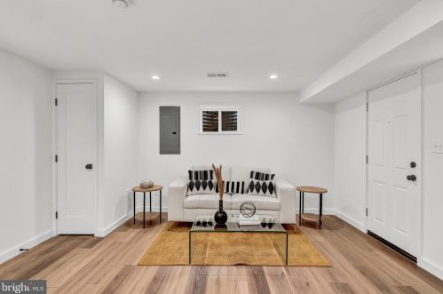 5112 Southern Ave, Washington DC 20019-5848 exterior