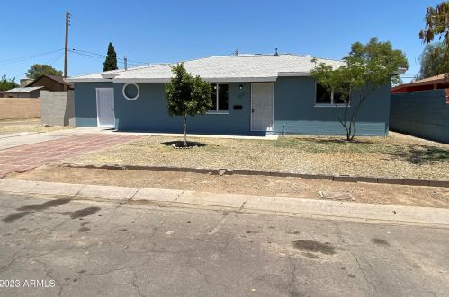 3521 45 Ave, Phoenix AZ 85035-2305 exterior